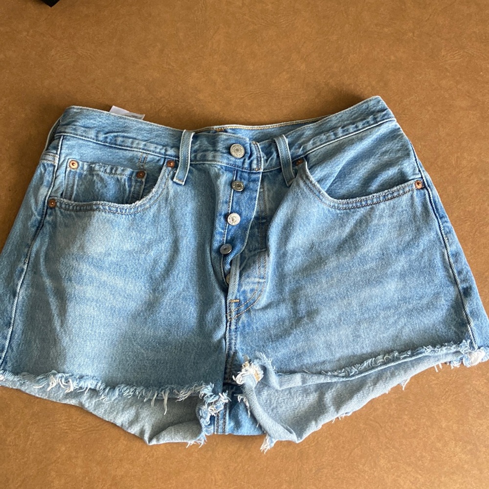 Levi Women’s 501 shorts